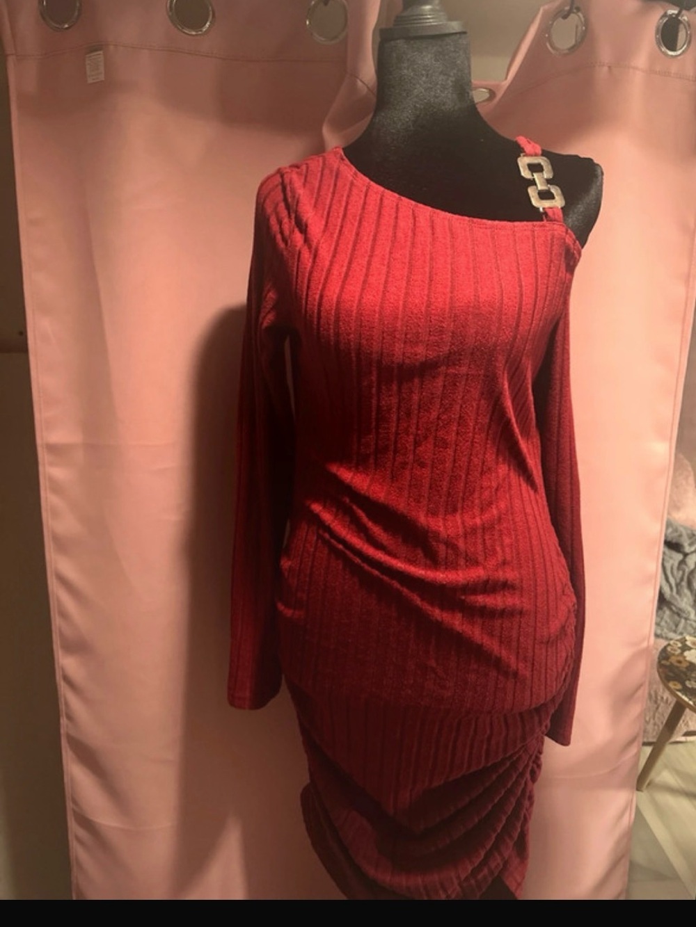 & Other Stories One-Shoulder Red Ribbed Knit Dress with Chain Detail